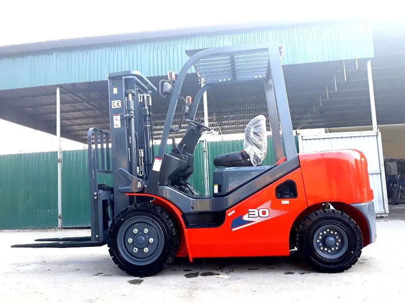 Forklift  3 Ton CPCD 30 and  Forklift Trucks Within Logistics Machinery