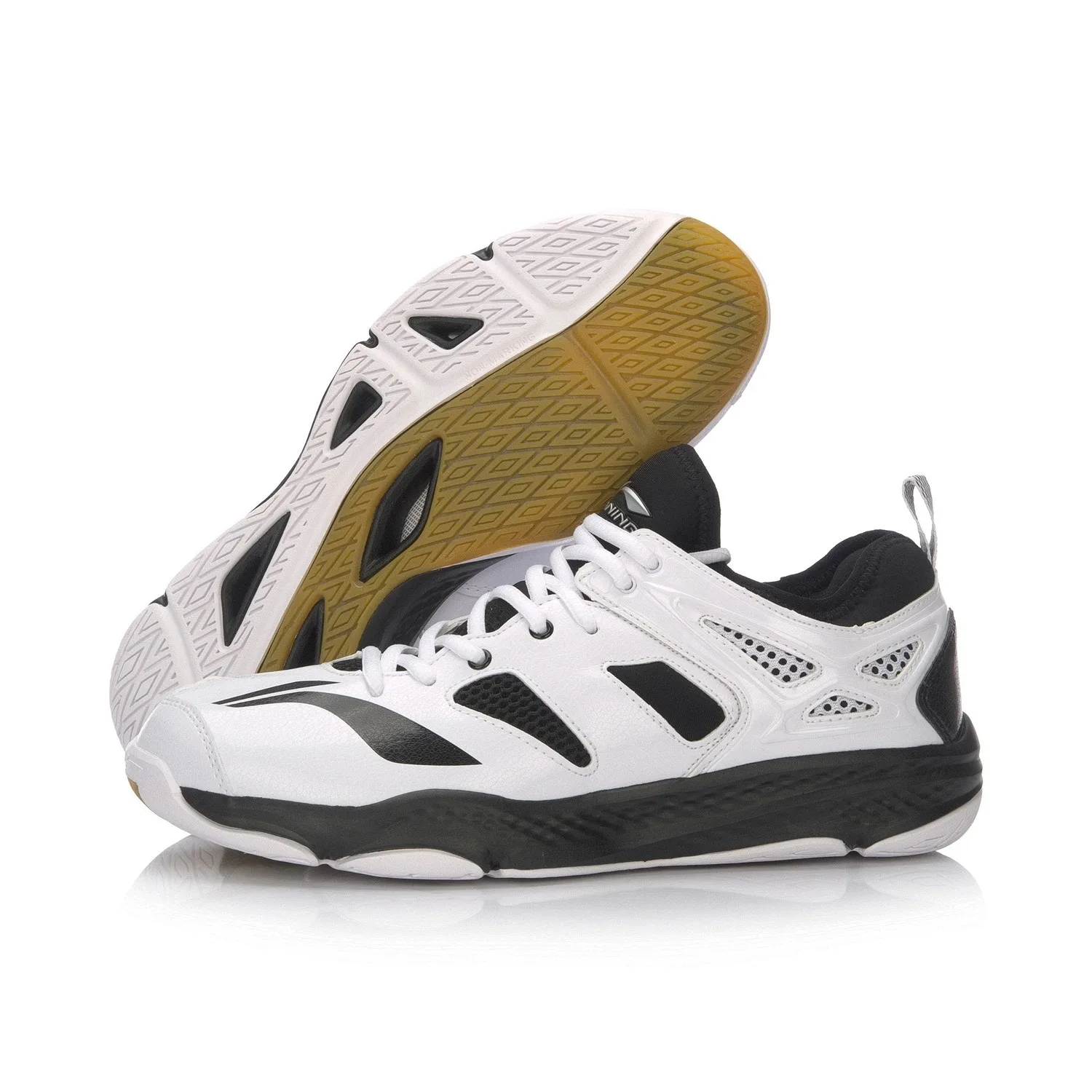 wading shoes