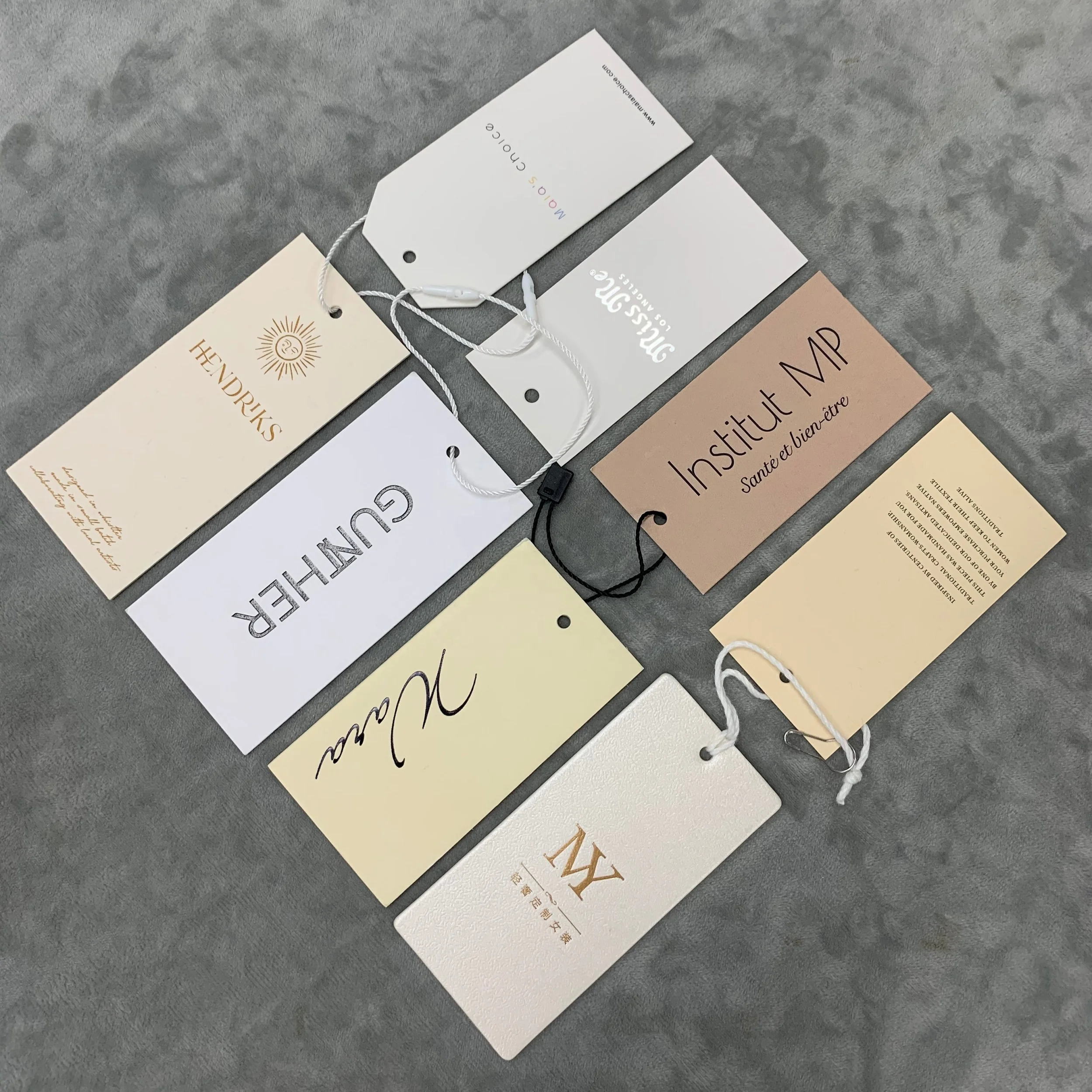 Custom High Quality Trend Bronzing Process Printed Tags With String Colorful Textured Paper Hang Tag Clothing HangTag