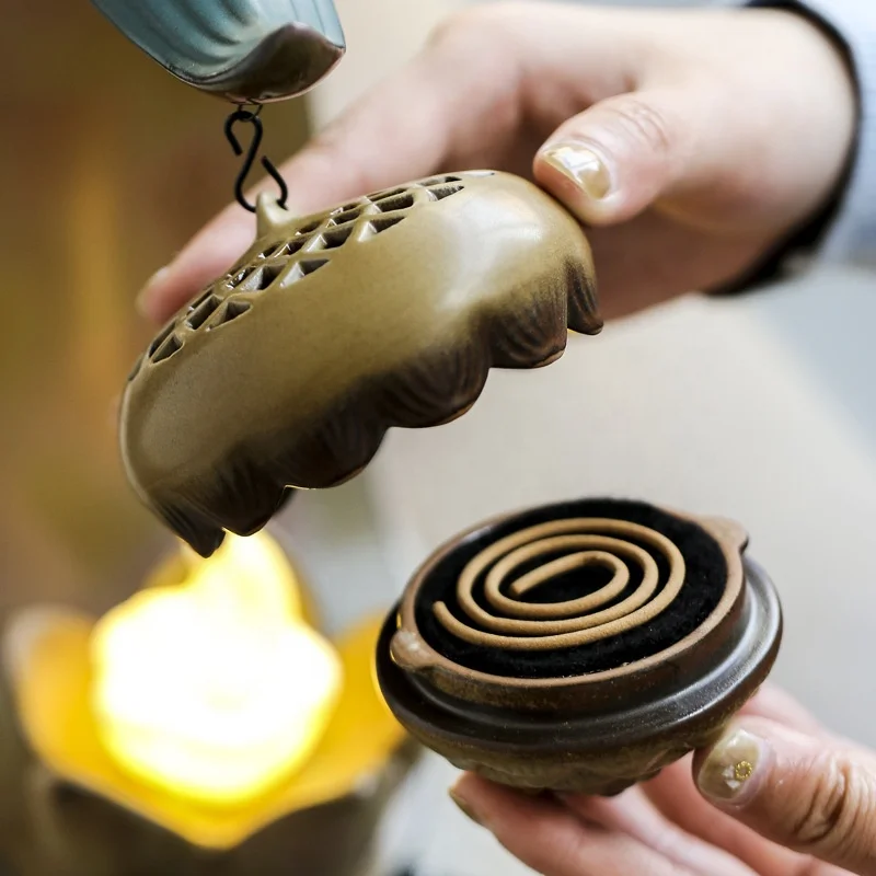 NIBHZ Bruciatore di Incenso a Sfera Appesa a Fornace di Loto, Coni di Incenso a Riflusso in Ceramica e Supporto per Bobina di Incenso per La Decorazione Dell'ornamento Dell'ufficio Domestico