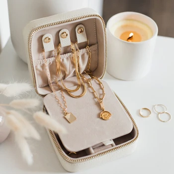 Small jewelry case travel necklace earing organizer leather jewelry box with mirror