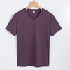 Cuello en V morado
