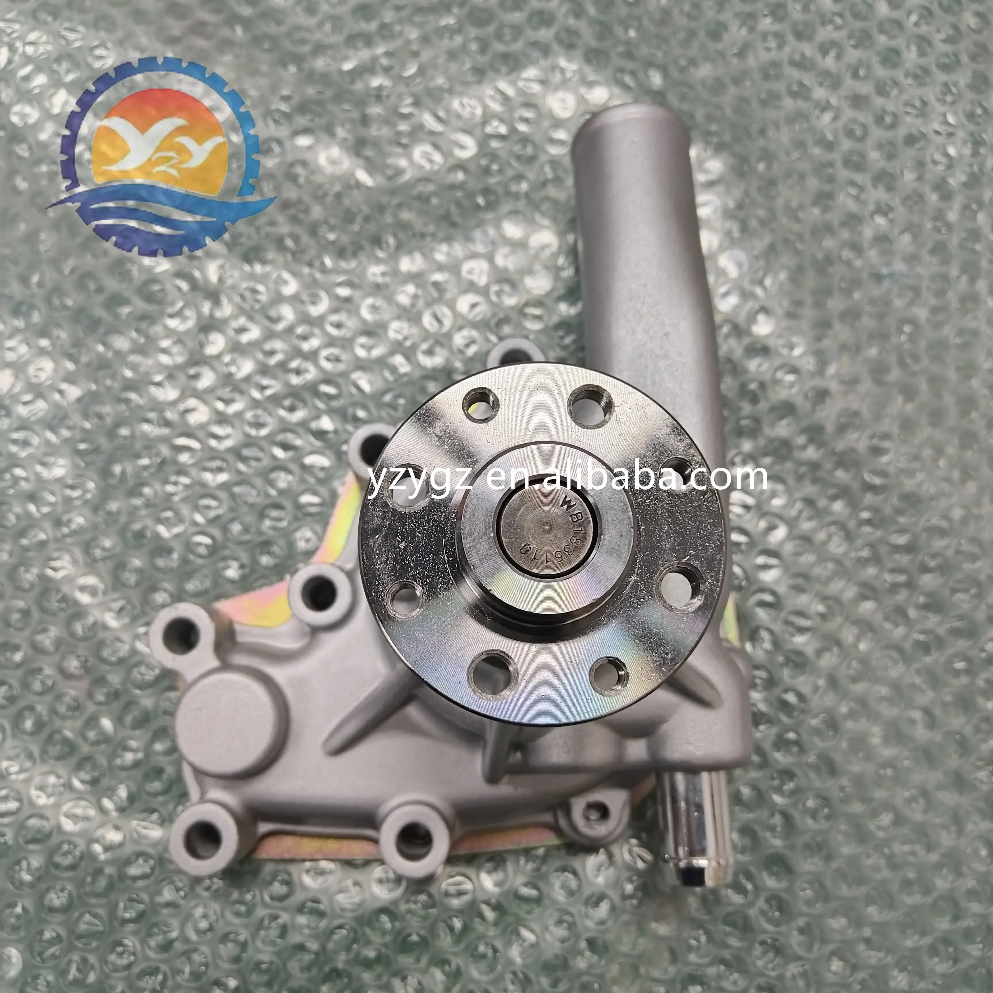 4JG2 Water Pump 8-97028590-0 for Isuzu 4JG2 Engine Parts