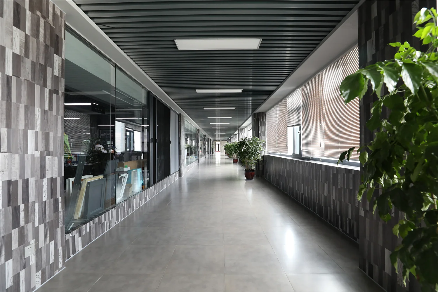 product-1-1 product-1-1