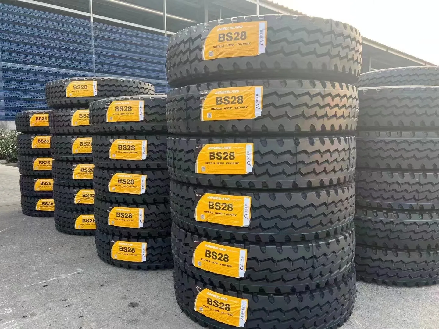 Ｎｏ．445様 Super Single Truck Tyres - 445/65R22.5 by ANSU/WONDERLAND