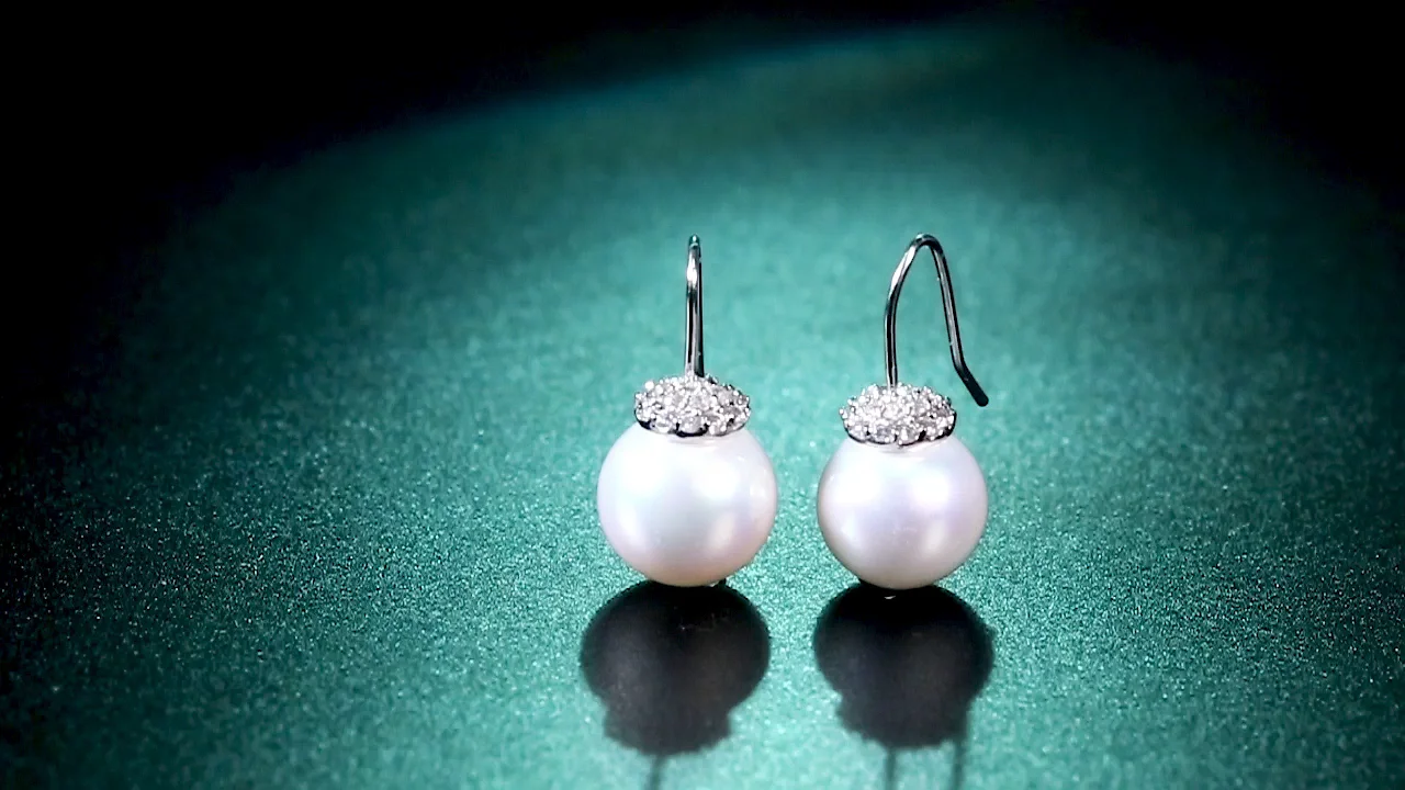 925 Silver 3a Zircon With Freshwater Cultured Natural Pearl Stud