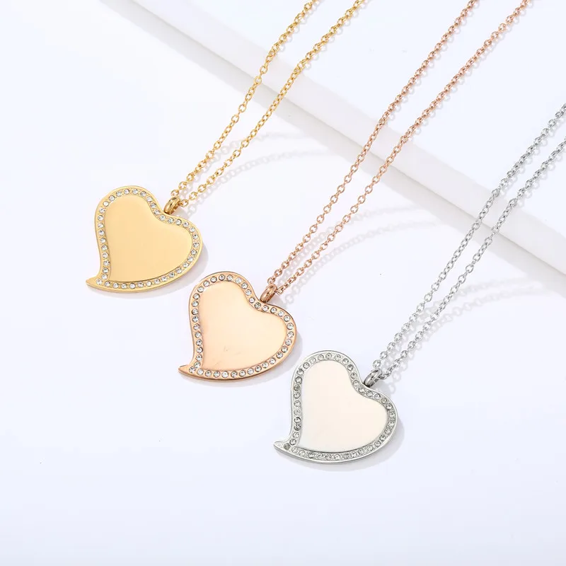 Fashion Woman 18k Gold Plated Stainless Steel Heart Charm Love