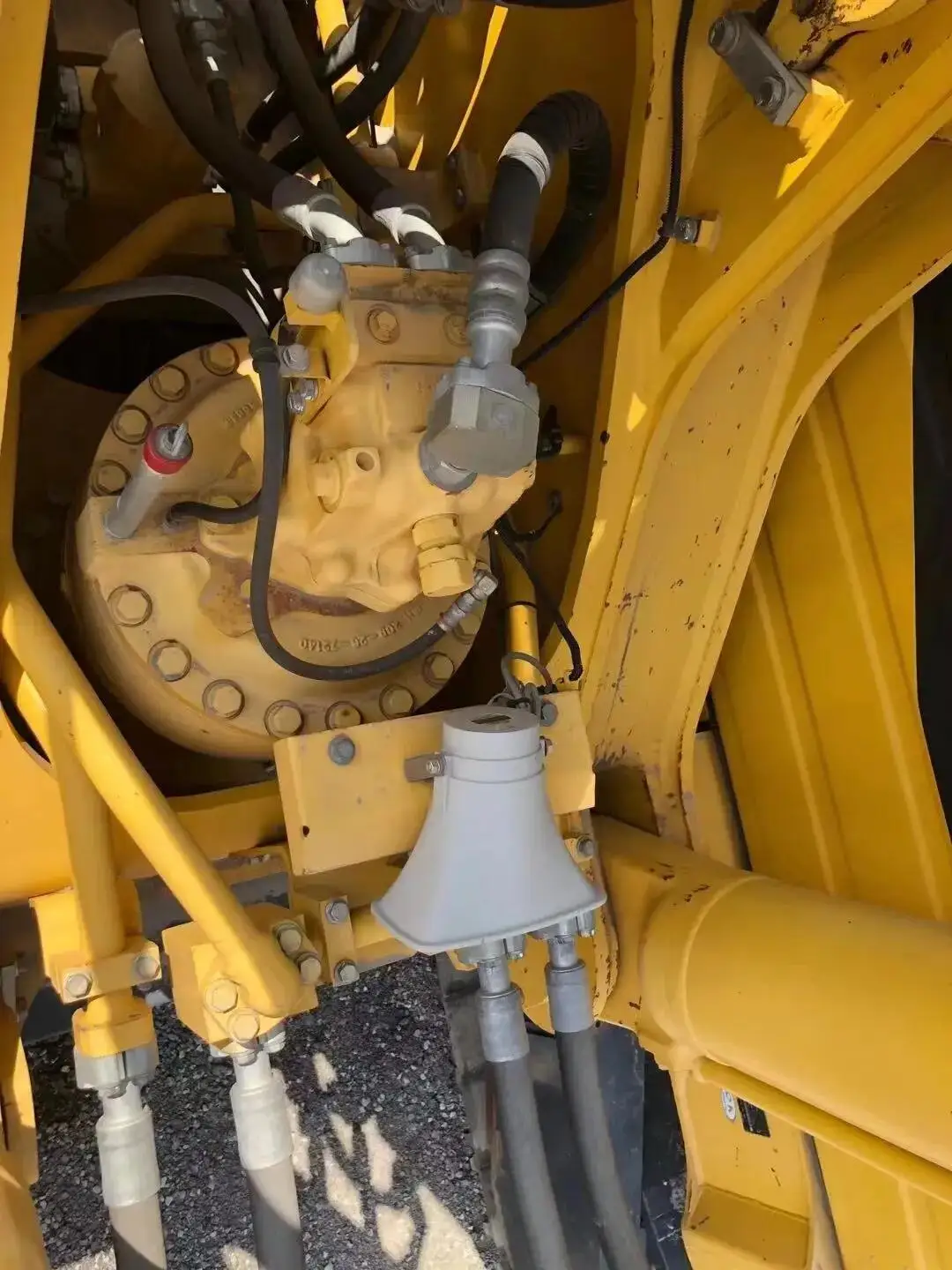 Large Used Komatsu PC850-8MO Excavator with 85ton Operating Weight 3.4 Bucket Capacity and 494kw Power