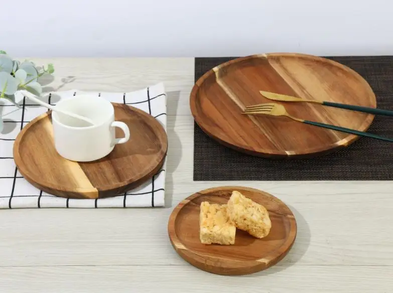 Rtteri Lot de 12 assiettes rondes en bois d'acacia, plateau de service en bois facile à nettoyer, léger, incassable, classique pour collation, dessert, pendaison de crémaillère (2,4 cm