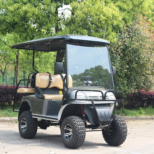 Новая модель 4 местный гольф-кары с большим количеством отсеков, в которых хранится оборудование низкоскоростной