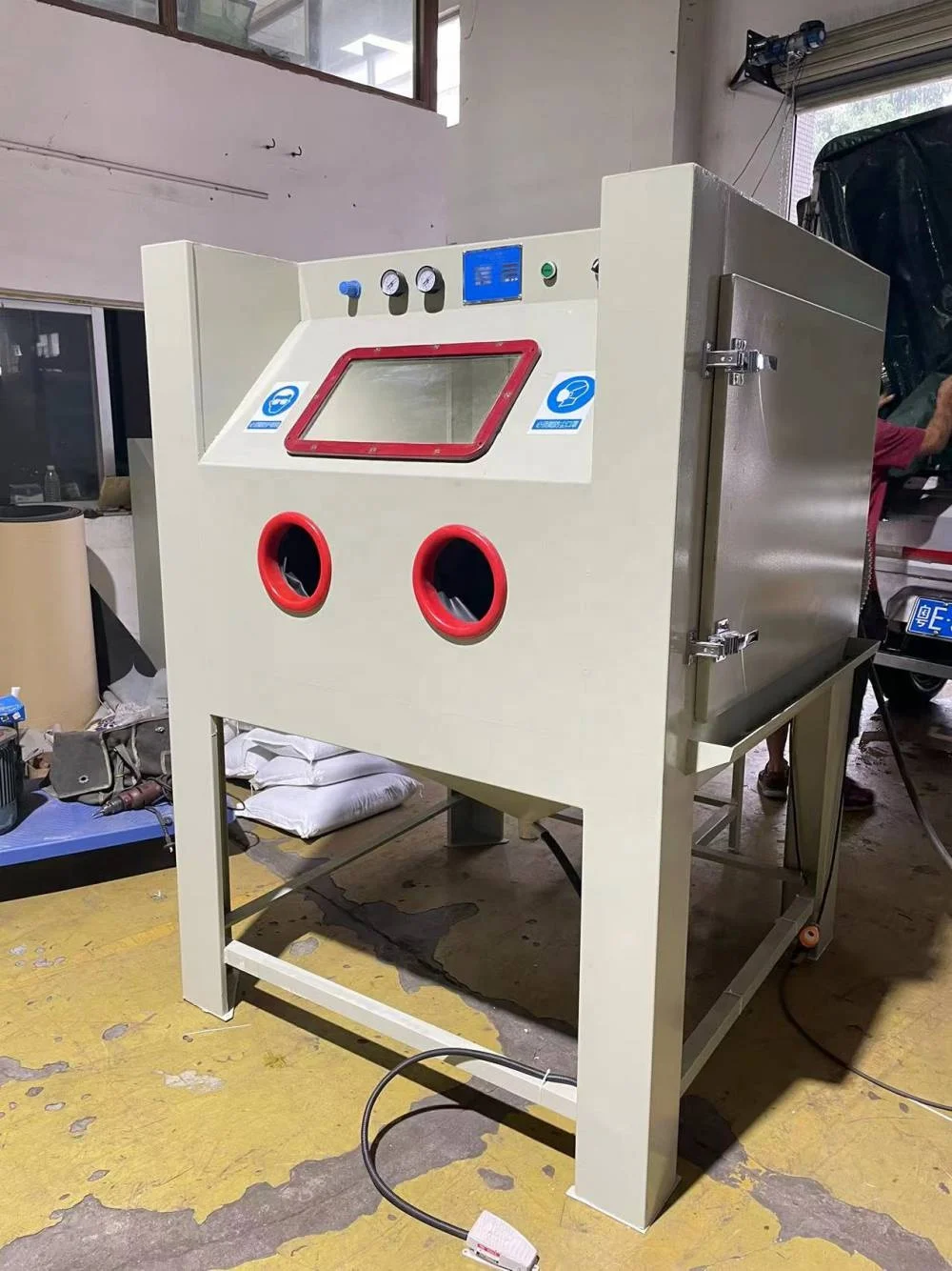 6050 Type Factory CE Customized Manual Dry Sand Blasting Machines
