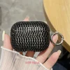 Noir avec crochet