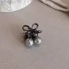 A63-1 #   Deux perles