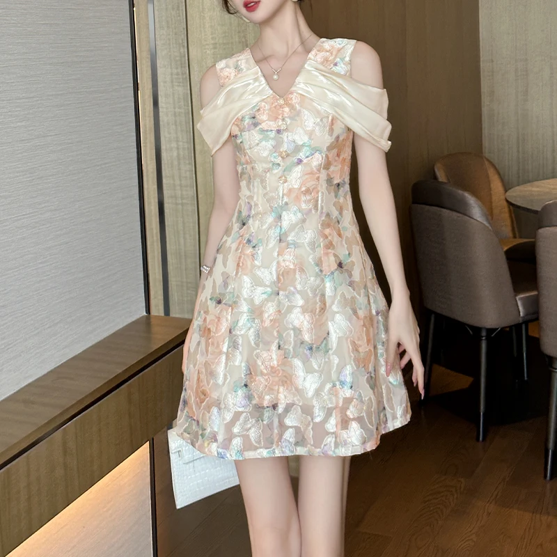 sachin and babi light blue dress Summer Dresses Over 60  7 Fashion Mistakes to Avoid for a Flattering Look