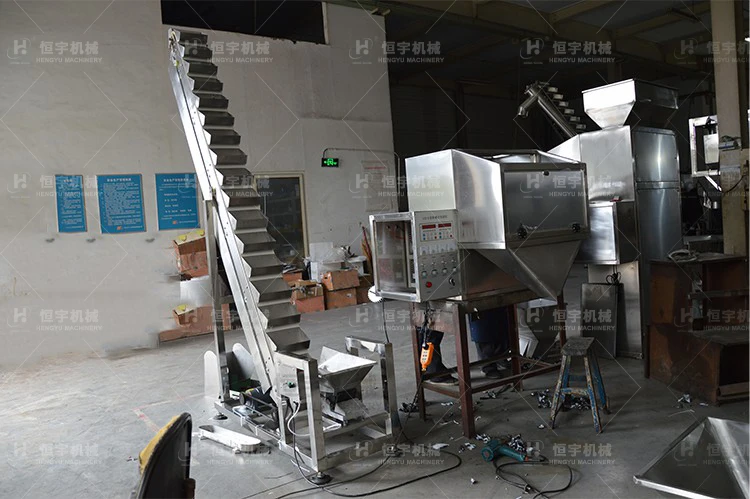 Portable Bucket Modular Inclined Z Type Belt Conveyor With Vibration Hopper