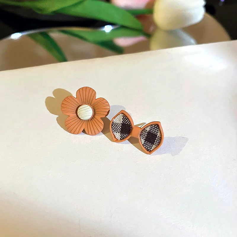 时尚橙花蝴蝶结趣味耳钉 Buy 有趣的耳钉product On Alibaba Com 时尚橙花蝴蝶结趣味耳钉 Buy 有趣的耳钉product On Alibaba Com