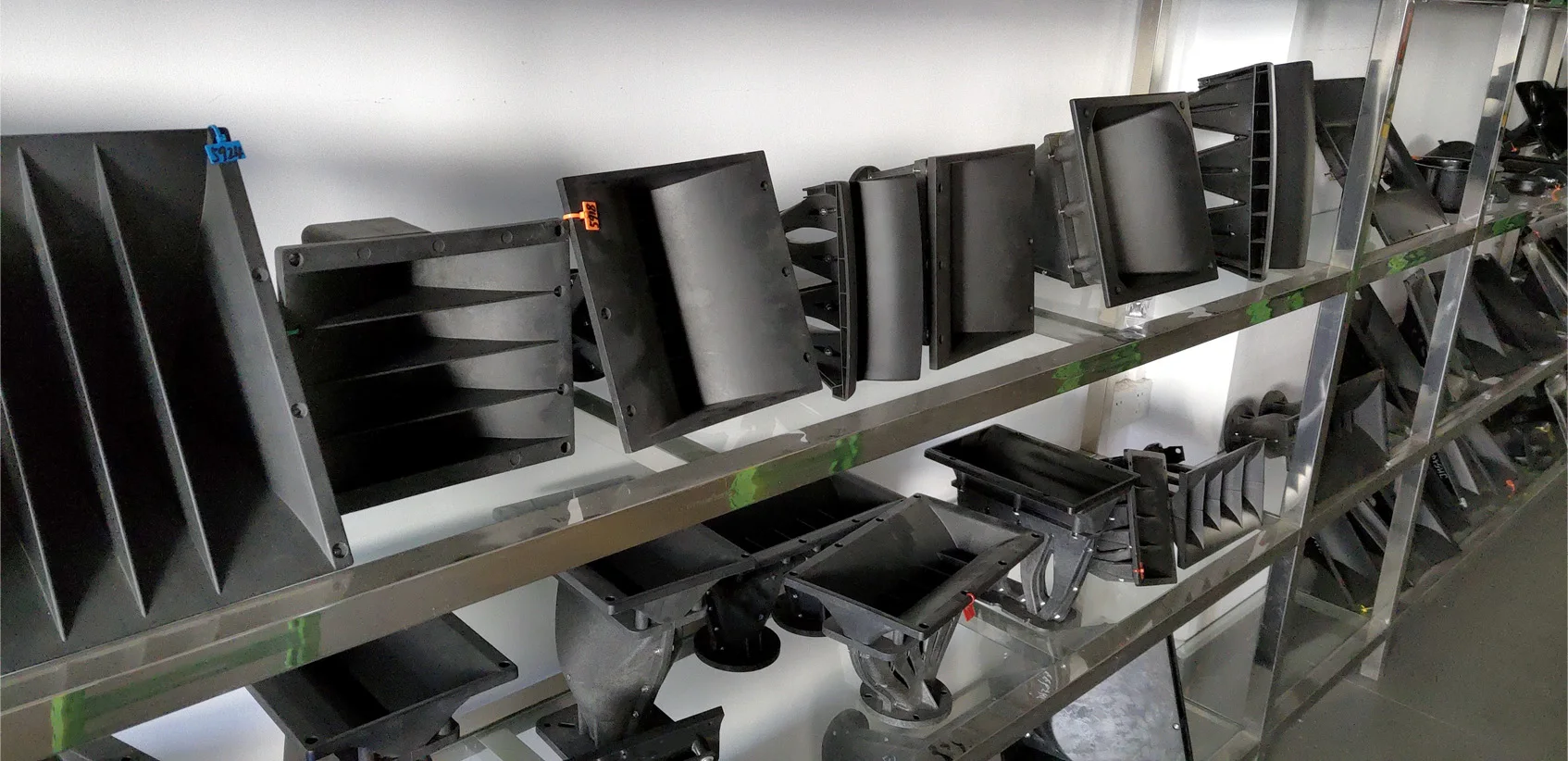 Professional Line Array Speaker Waveguide by POWAVESOUND