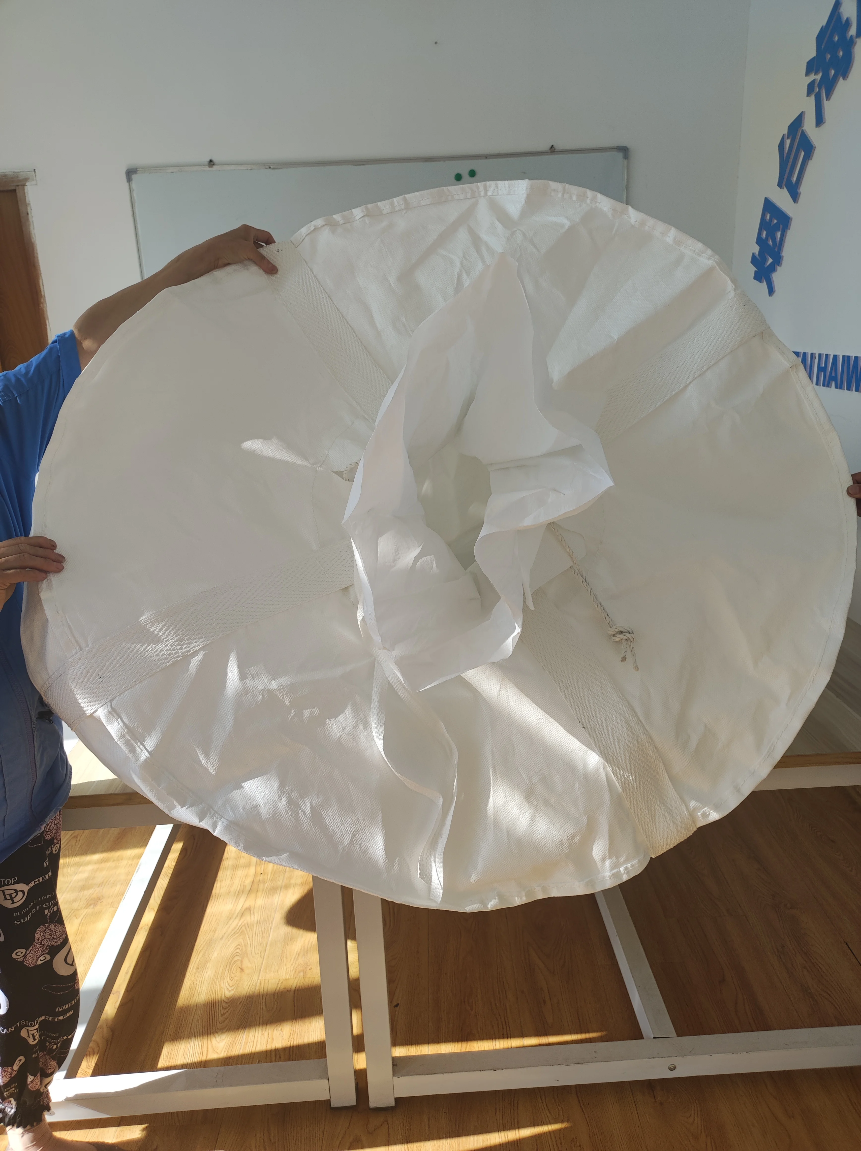 95x95x125 Tubular Transport Bag with Filling Skirt — view 3