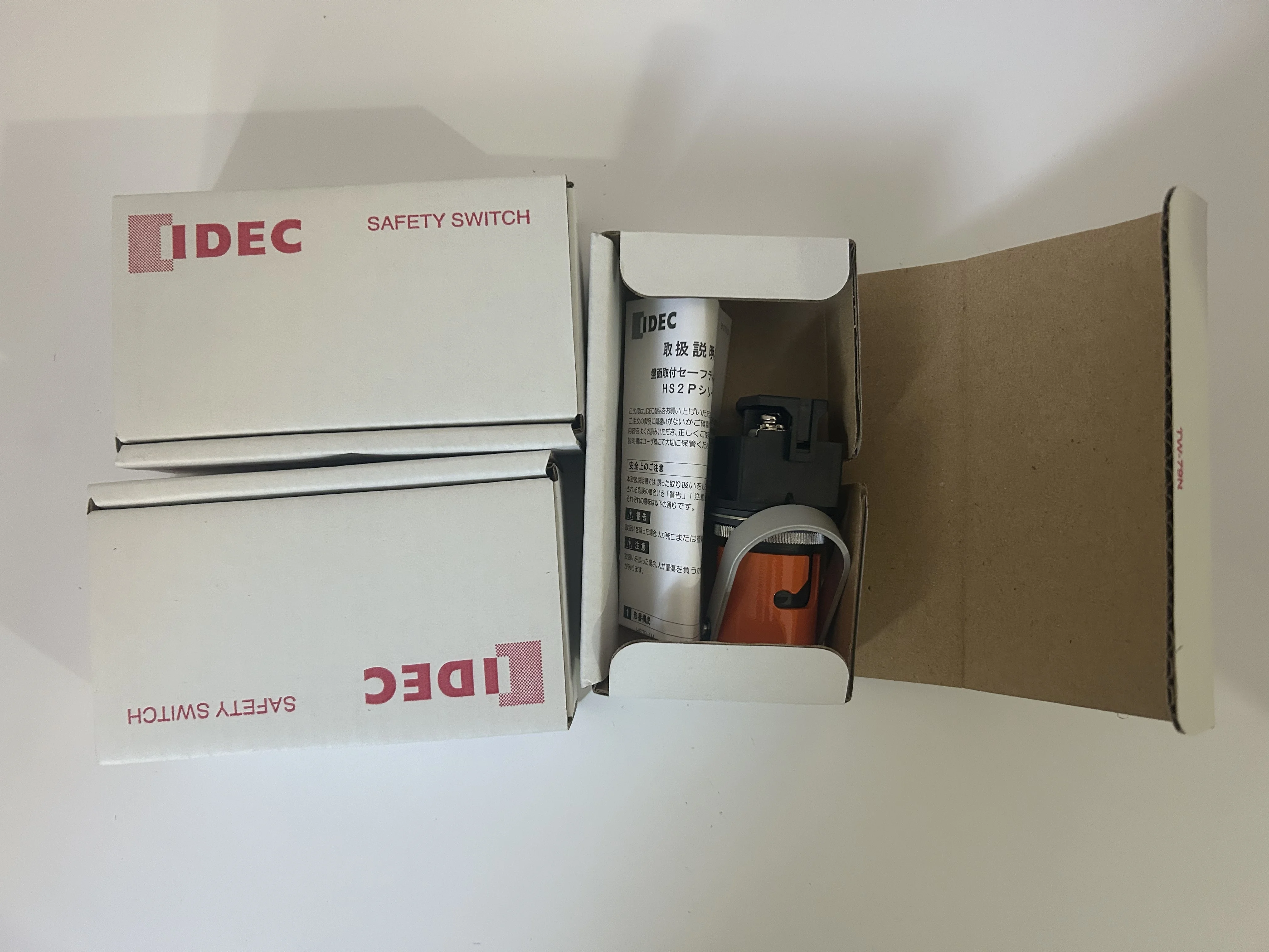 Hs2p1m Spot Supply Safety Latch Idec And Izumi Originally Imported