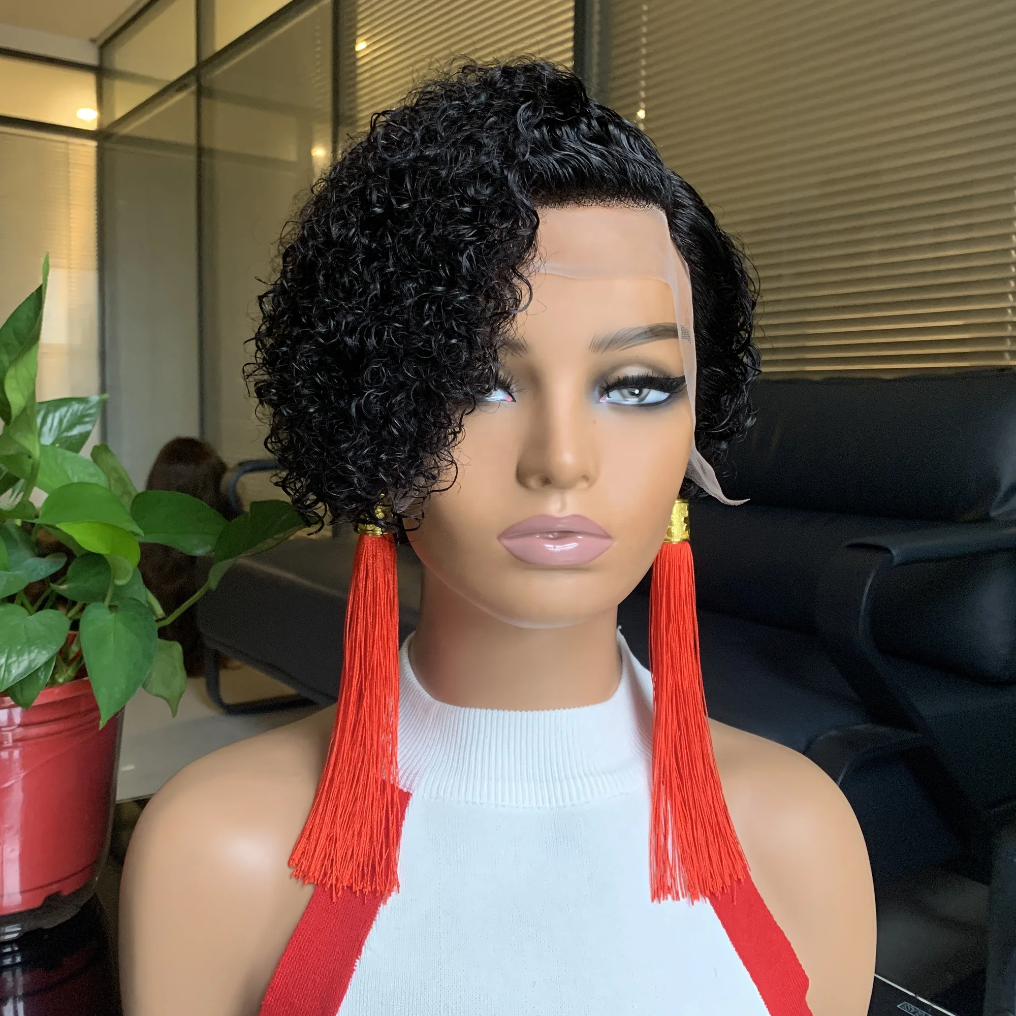 Factory New Design Short Pixie Curl HD Lace Front Remy Human Hair Wig Perruque Pixie Cut Lace Front Wigs for Black Women Vendor