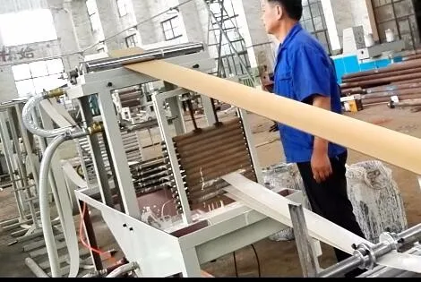 Kraft V Shape Paper Angle Edge Board Protector Machine Paper Corner Protector Line for Packing Industry