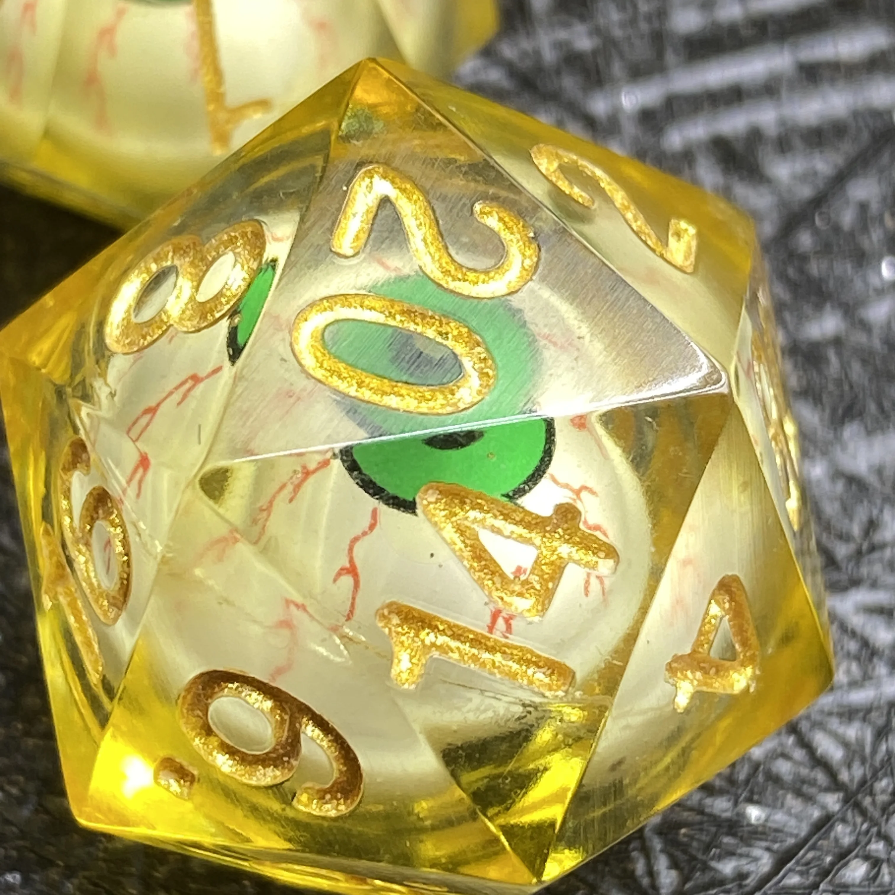 Resin Sharp Edges Polyhedral Rpg Dice Set D&d Rpg Game D20 Custom Movable Dragon Eye Resin Dice