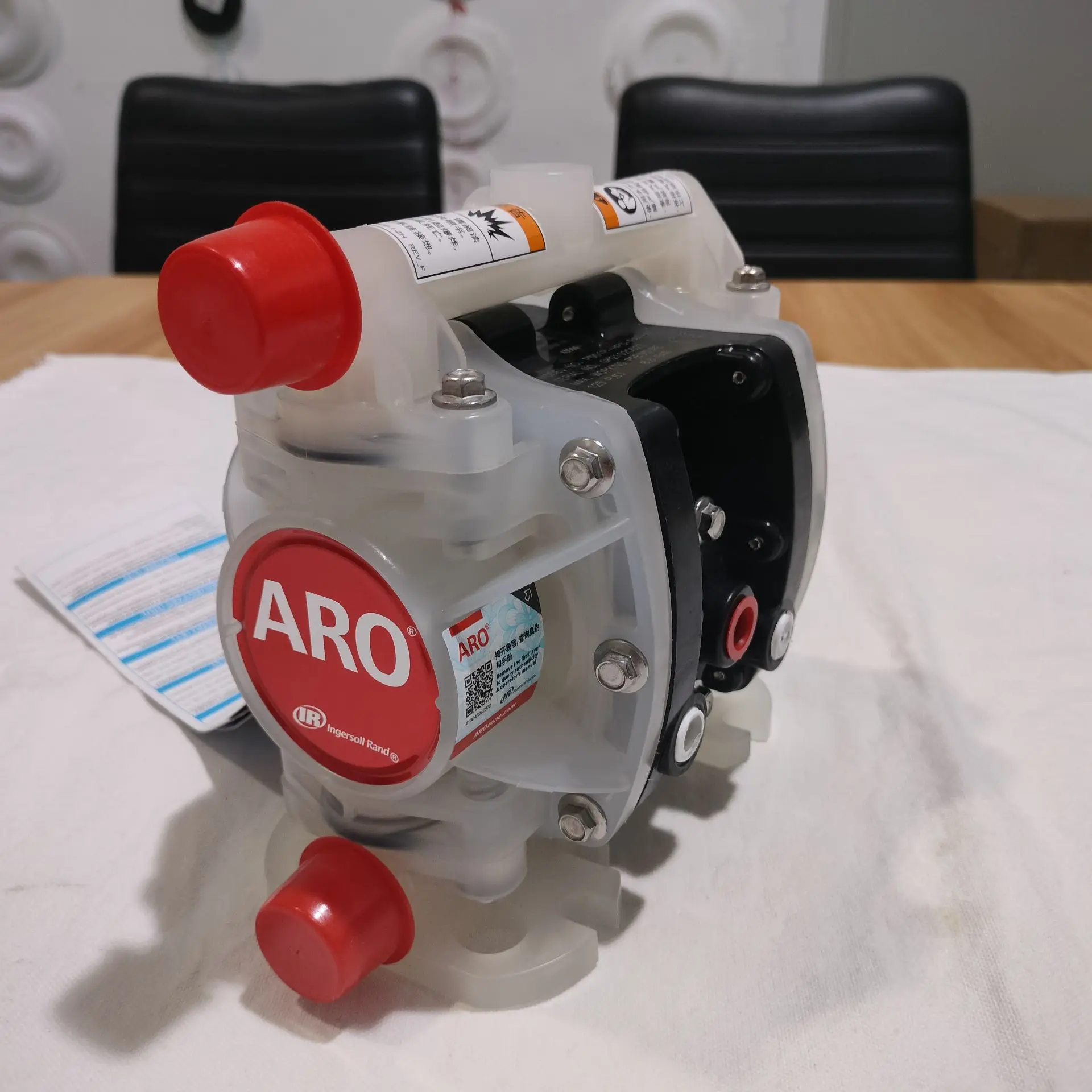 Pneumatic Diaphragm pump PP shell+Santoprene Diaphragm PD01P details