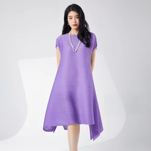Women's Elegant Loose Casual Dress Plus Size Irregular Stretch Leisure Dress With Empire Waistline Pleated Decoration for Summer
