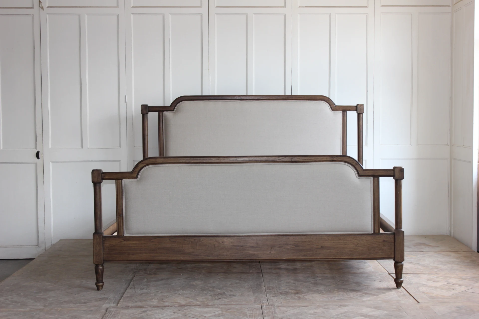 Деревянные тканевые кровати королевского размера с постером