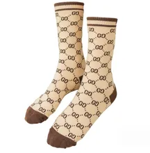 Fashion Trend Letter Design Ladies Crew Cotton Socks Custom Tube Women's Socks Wholesale