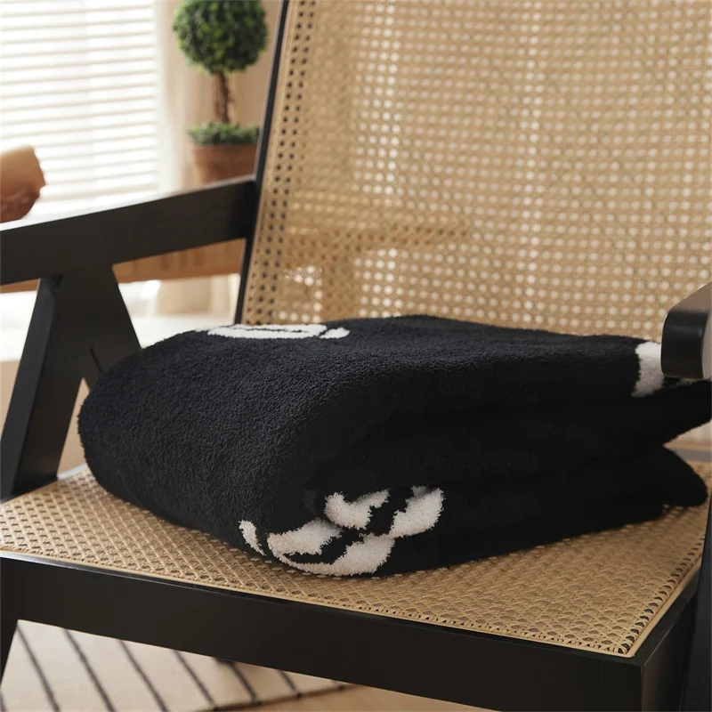 Warm Adult Knitted Blankets Made Of 100% Cotton Bring Warmth To The Home  glq manufacture