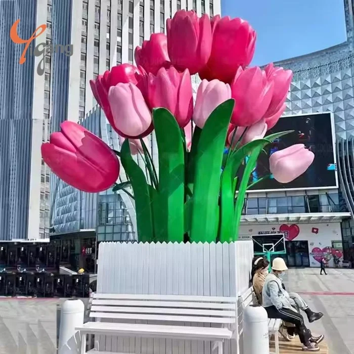 High Quality Life-Size Colorful Flower Bouquet Rose Sculpture Customizable Factory Fiberglass Resin Crafts Decoration