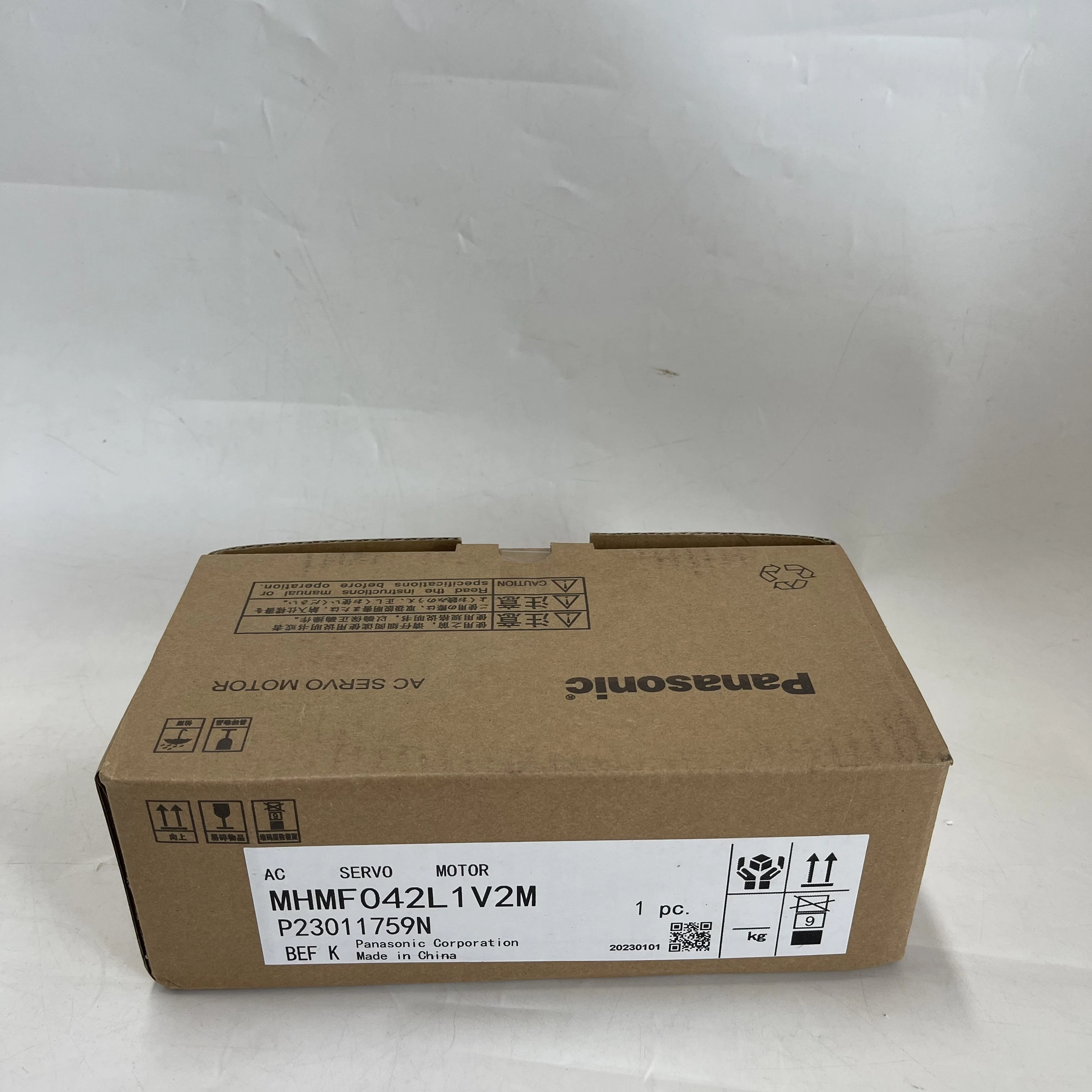 Panasonic AC Servo Motor MHMF042L1V2M Panasonic AC Servo Motor MHMF042L1V2M
