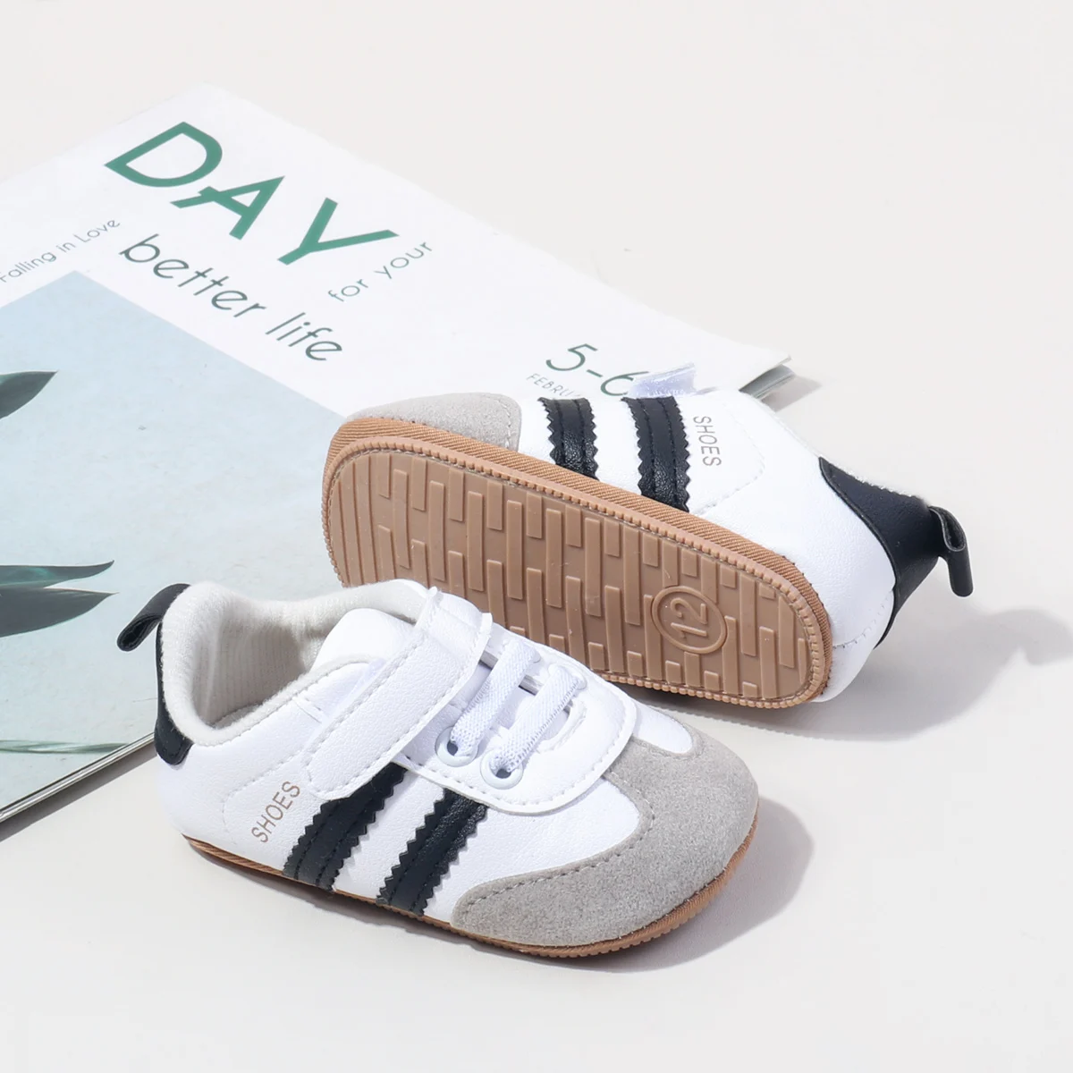 2025 New Unisex Baby Sneaker High Quality PU TPR Sole Anti-Slip Pre-Walk Shoes 0-15 Months Pre-Walk Flat Sneakers Fashionable details