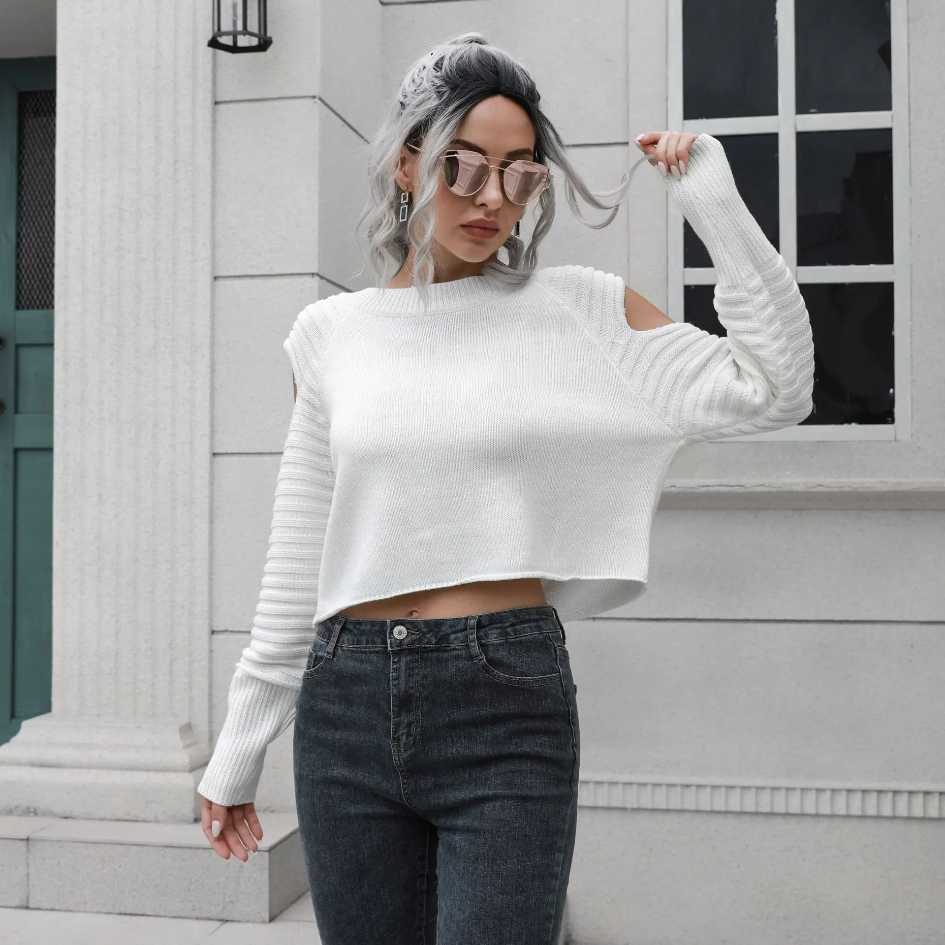 Wholesale Ladies Knitted Top Off-shoulder Short Knitwear