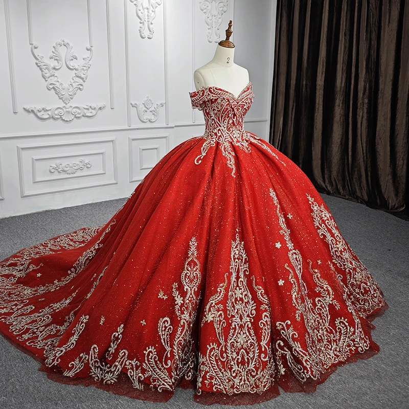 Luxury Red Ball Gown Quinceanera Dresses with Gold Appliques