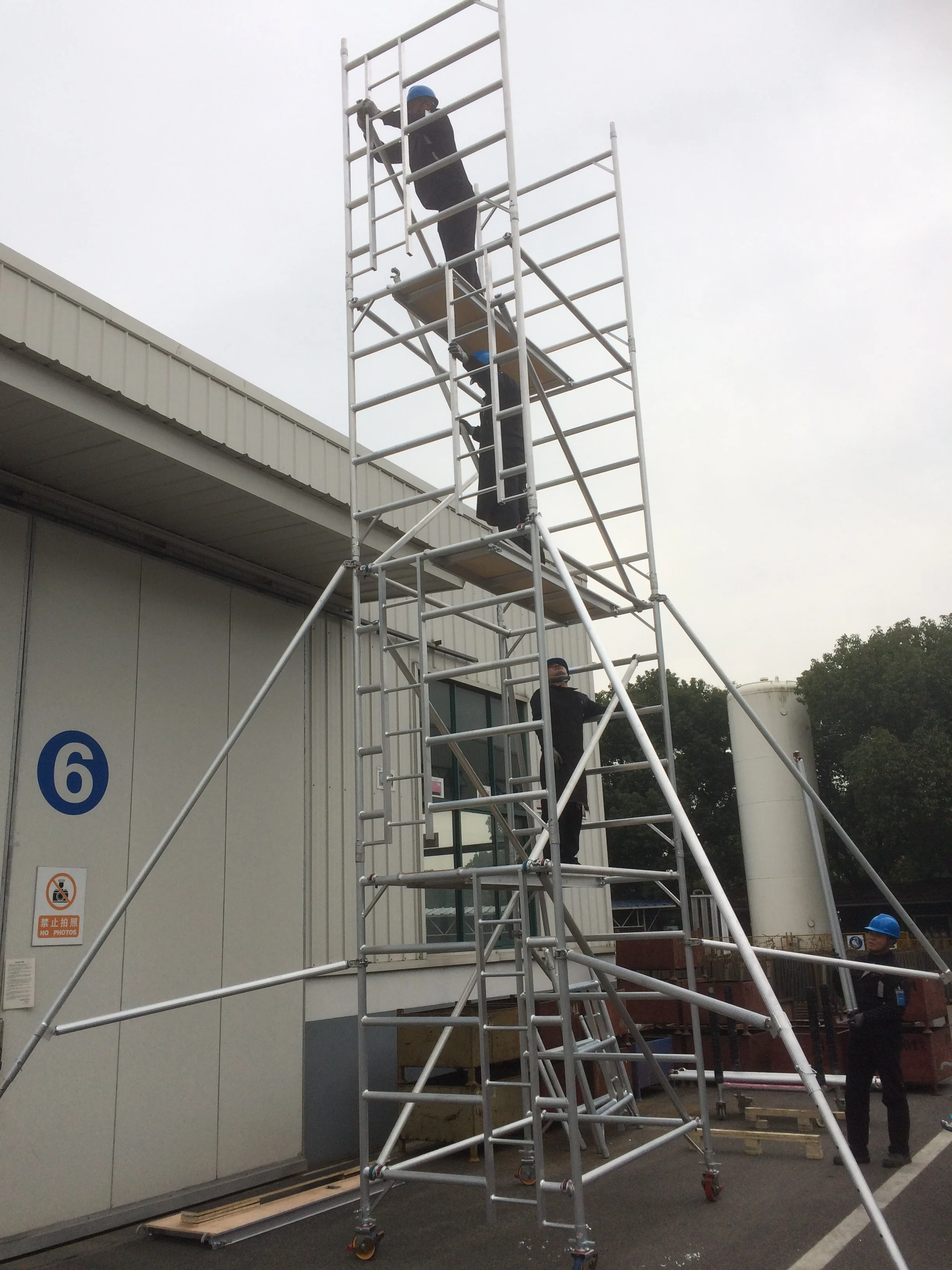 Large and Robust Scaffolding Frame Manufacturers Ladders Aluminium Scaffolding Tower Platform Ladder Working Platform