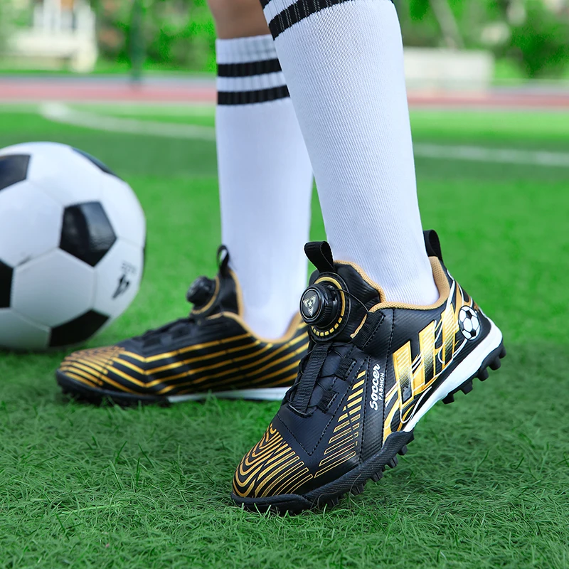 Hot Design Nonslip Fashion Children Football Shoes Wholesale Pu