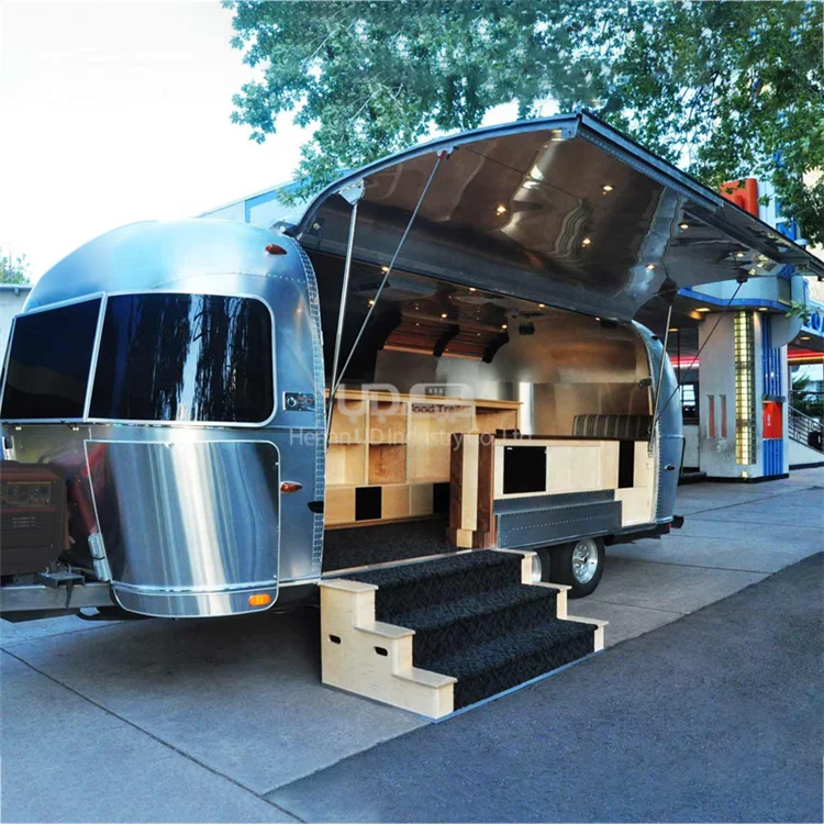 Прицеп Airstream food. Airstream Trailer кафе. Фаст фуд на колесах прицеп. Трейлер для фаст фуда.