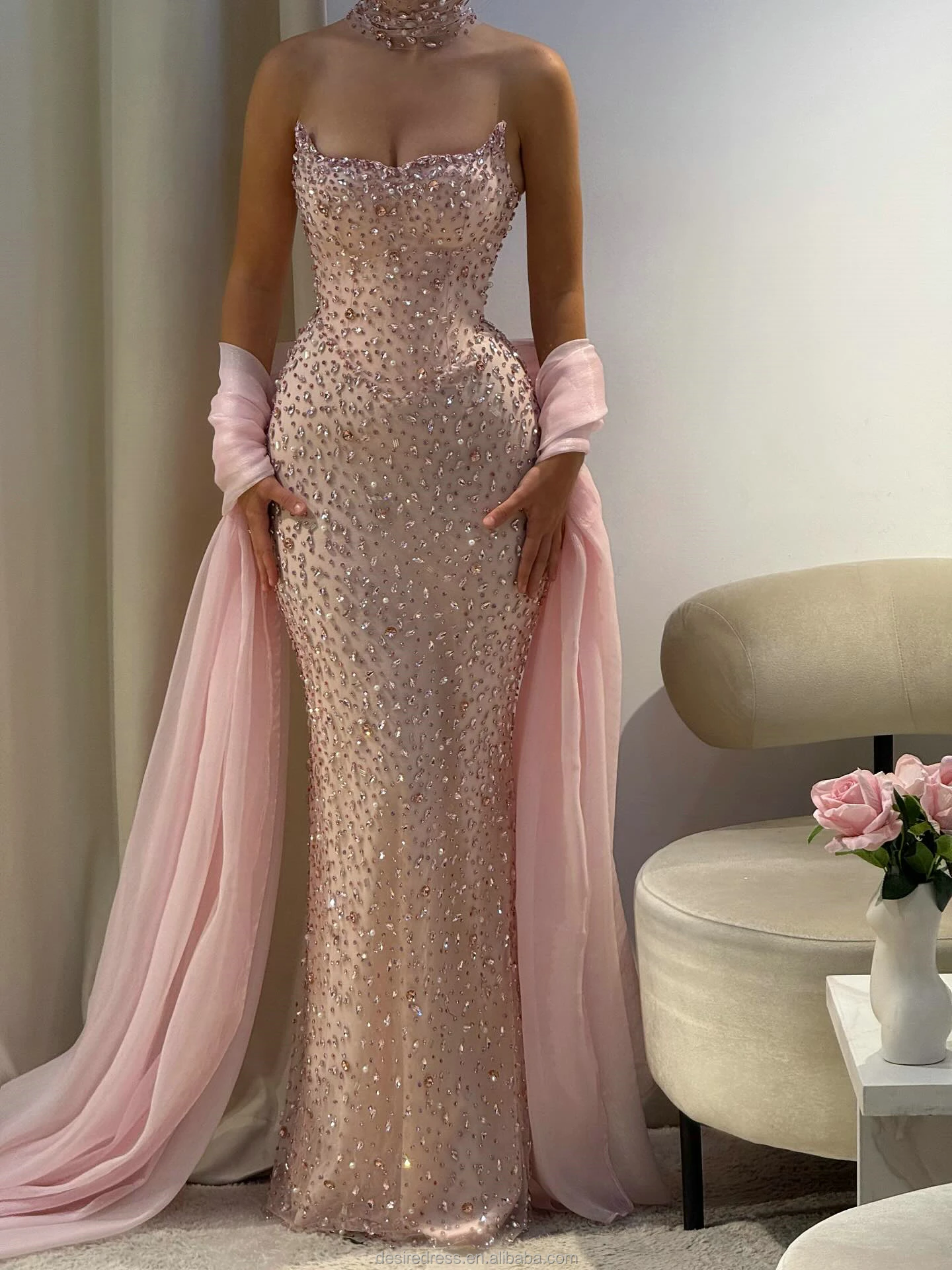 Elegant Pink Dresses with Beaded Crystals for Formal Events