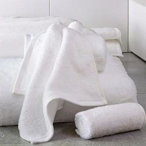 Factory Wholesale CHENHONG 5 Star Luxury Hotel Towels 100% Cotton Woven Eco-Friendly Hypoallergenic Compressed 32*32cm White