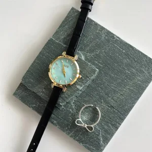 IEKE Green Quartz Watch for Girls Literary and Artistic Fresh and Chic Thin Strap Female Watches