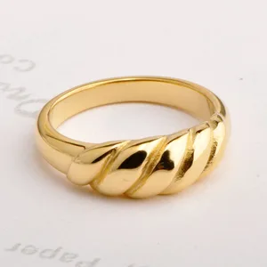 Hot Sale Women's Stainless Steel Shell Geometric Croissant Face Ring Trendy Golden Twist Thread Dome Seal Anniversary