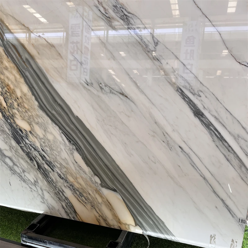 Luksusowe białe marmurowe płyty Calacatta Gold, dobre ceny, projekt wnętrza z białego marmuru na ściany