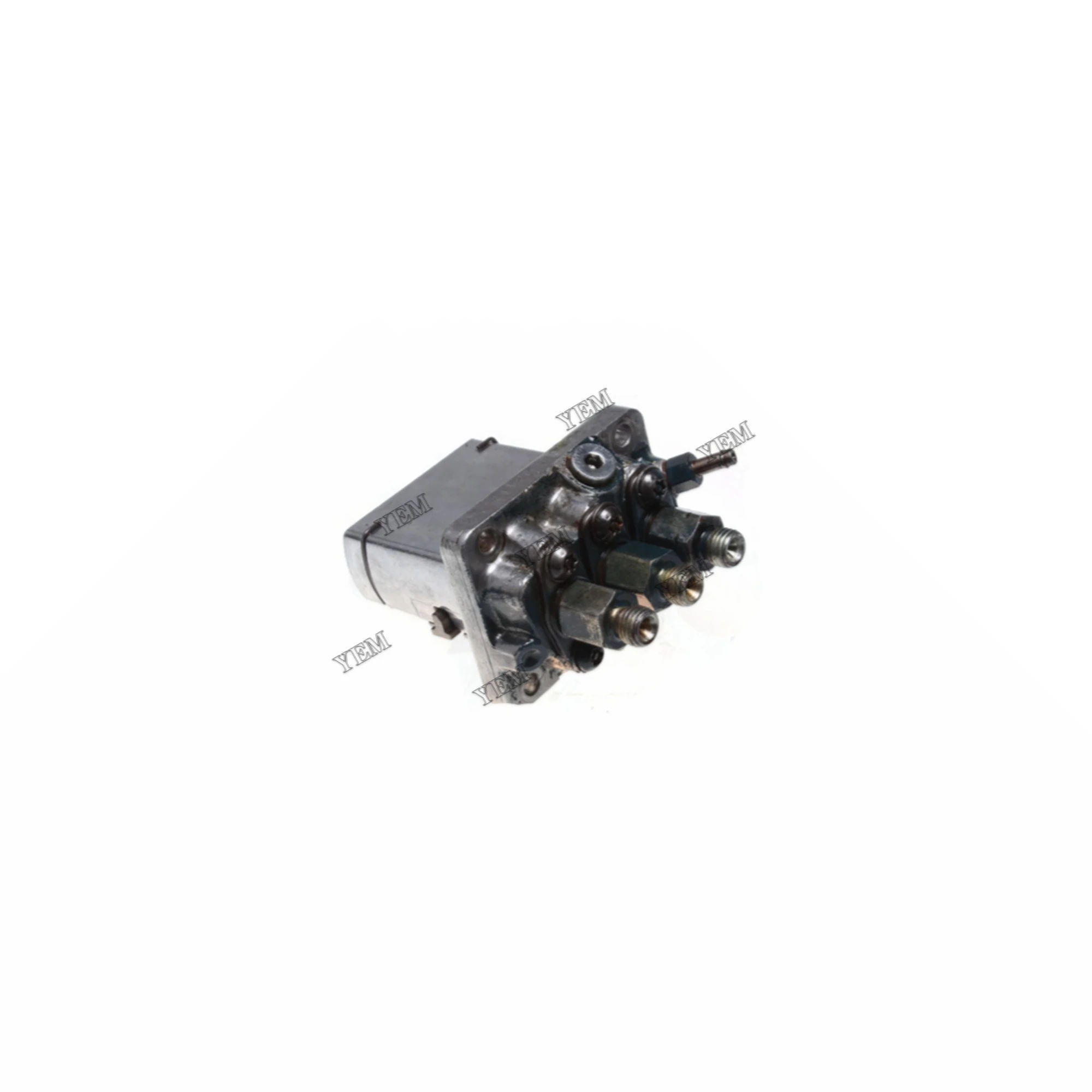 Fuel Pump 16030-51010 for Kubota Engine D905 D1005 Wholesale Engine Parts