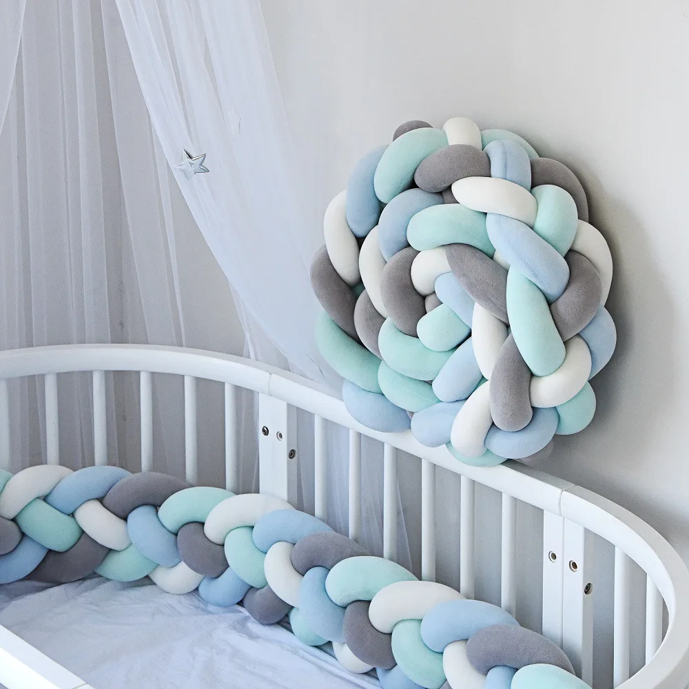 Tuairteoir Crib 1M/2M/3M Leaba tuairteora Leanbh Braid Knot Pillow Tuairteoir stuáilte le haghaidh Seomra tuairteora Cliabh Cosantóir Crib Naíonán