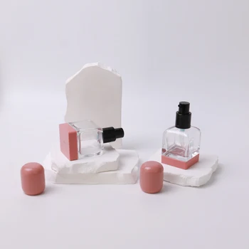 Luxury Empty 30ml Square Transparent Cosmetic Lotion Glass Liquid Foundation Bottle Packaging With Foundation Bottle