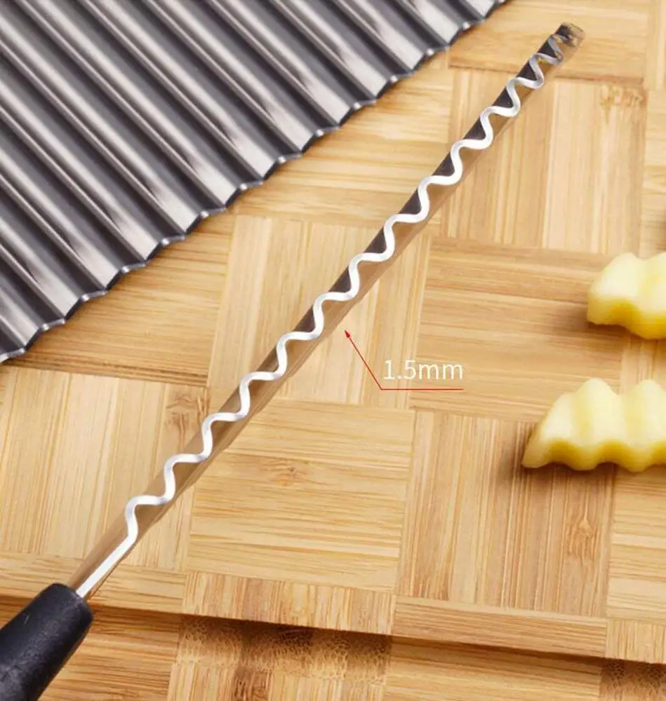 Crinkle Potato Cutter - 2.9 x 11.8 Stainless Steel French Fries Slicer  Handheld Chipper Chopper Potato Carrot Chopping Knife Home Kitchen Wavy  Blade