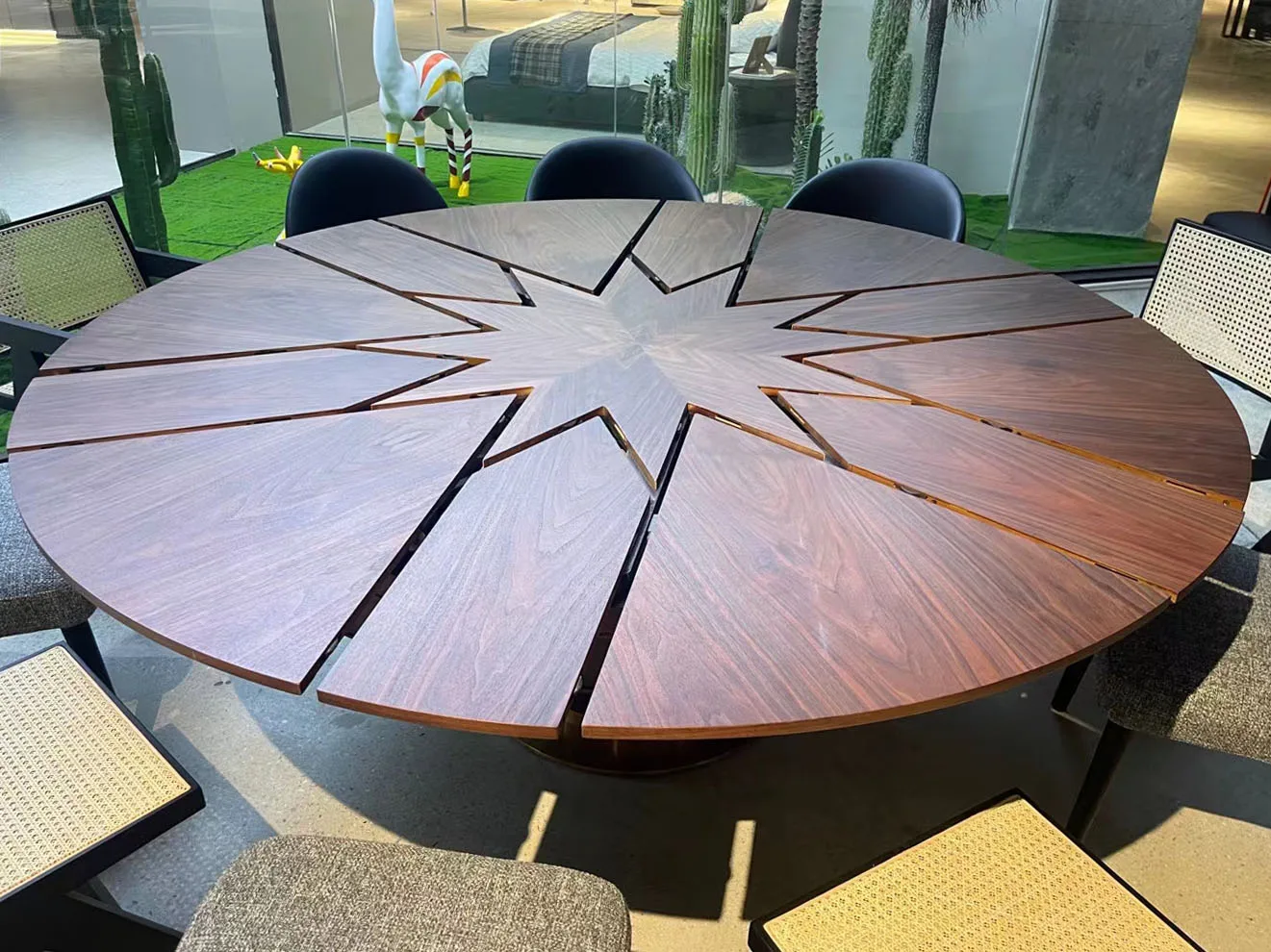 New Chinese style retractable dining table circular wooden restaurant gathering for multiple people retractable dining table