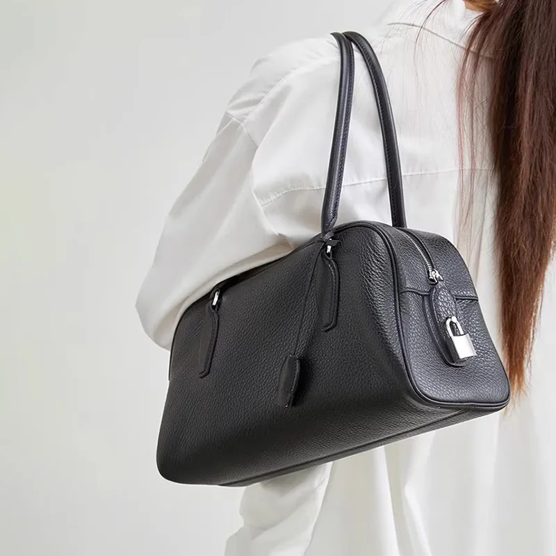 2026 New Women’s Single-Handle Zipper Closure Genuine Leather European American Retro Style Full-Grain Long Strap Everyday